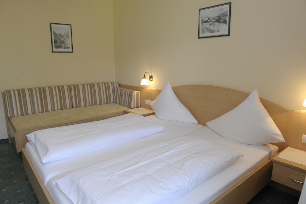 Landhotel Stofflerwirt Sankt Michael im Lungau Quarto foto